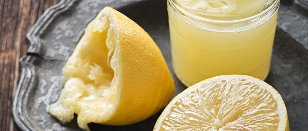 Jak vymačkat šťávu z citronu