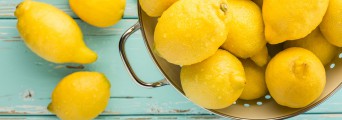 Trocha šťávy  z citronu